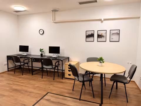 Co-Working